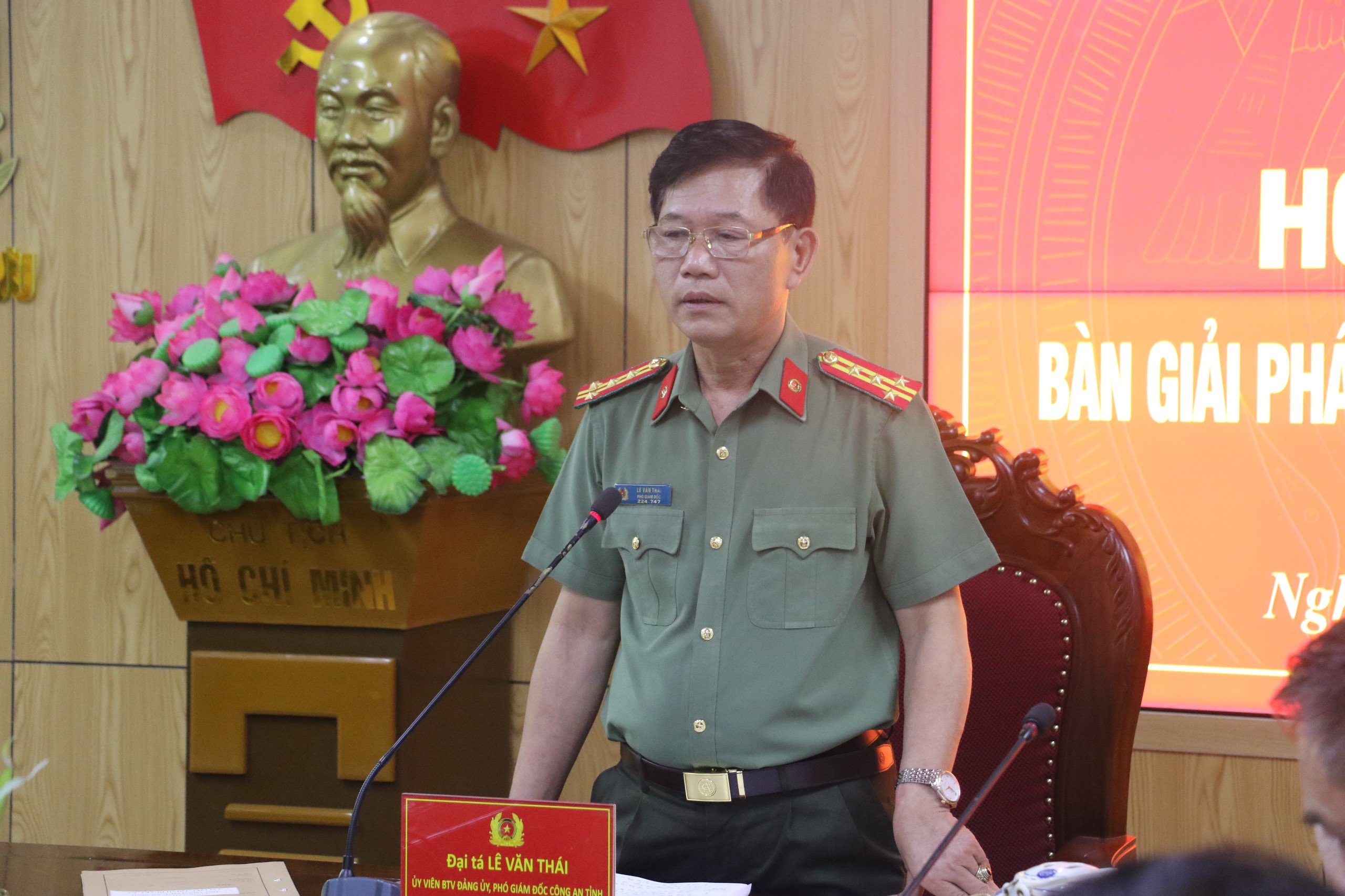 Đồng chí Đại tá Lê Văn Thái, Phó Giám đốc Công an tỉnh phát biểu kết luận buổi Hội ý
