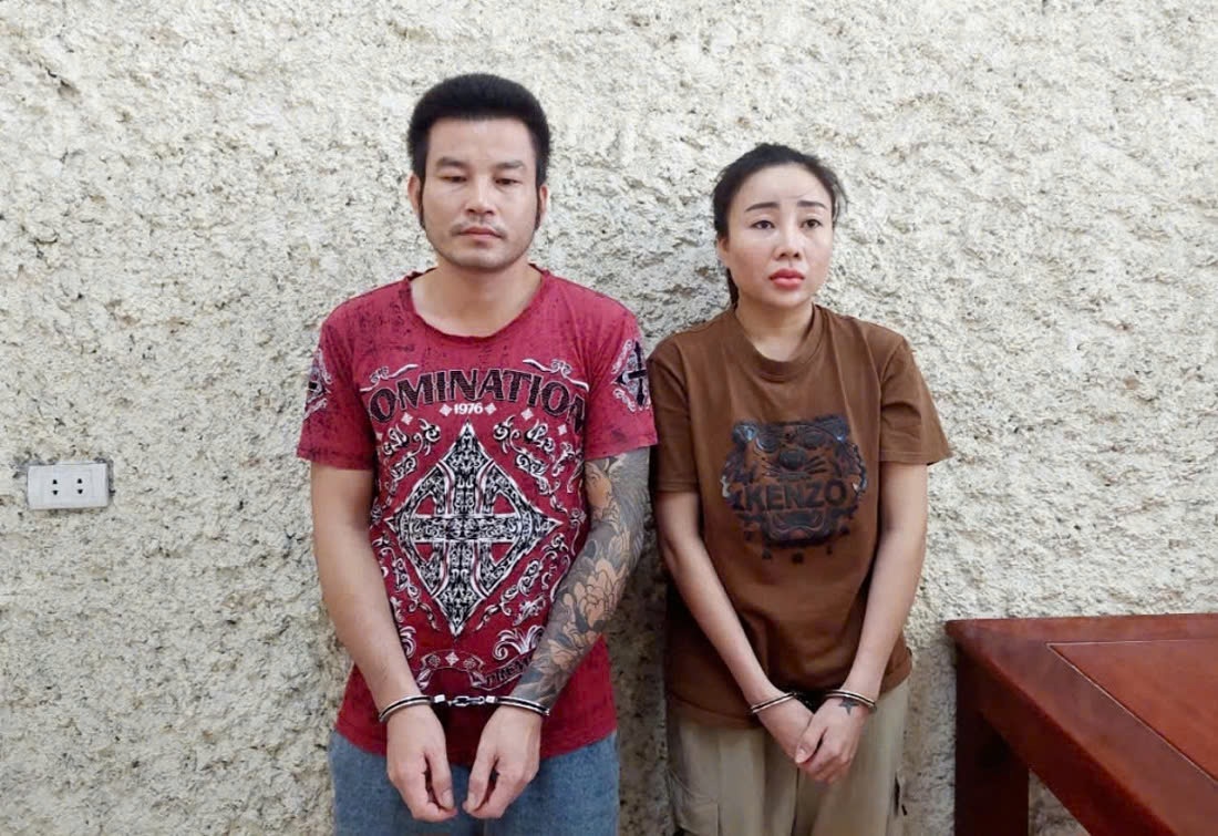 Ngô Văn Tuấn và Nguyễn Thị Thế tại Cơ quan CSĐT Công an huyện Diễn Châu