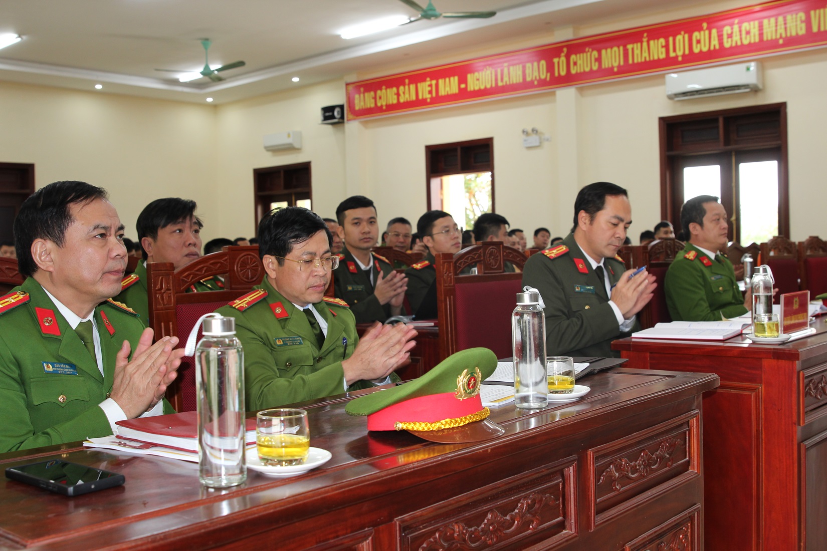 Các đại biểu tham dự Hội nghị