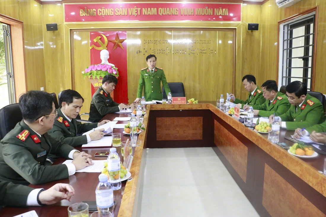 Đồng chí Đại tá Nguyễn Duy Thanh, Phó Giám đốc Công an tỉnh làm việc tại Cơ sở cai nghiện số 2