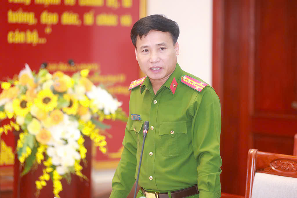 Các đồng chí Lãnh đạo Công an tỉnh phát biểu tại Hội nghị