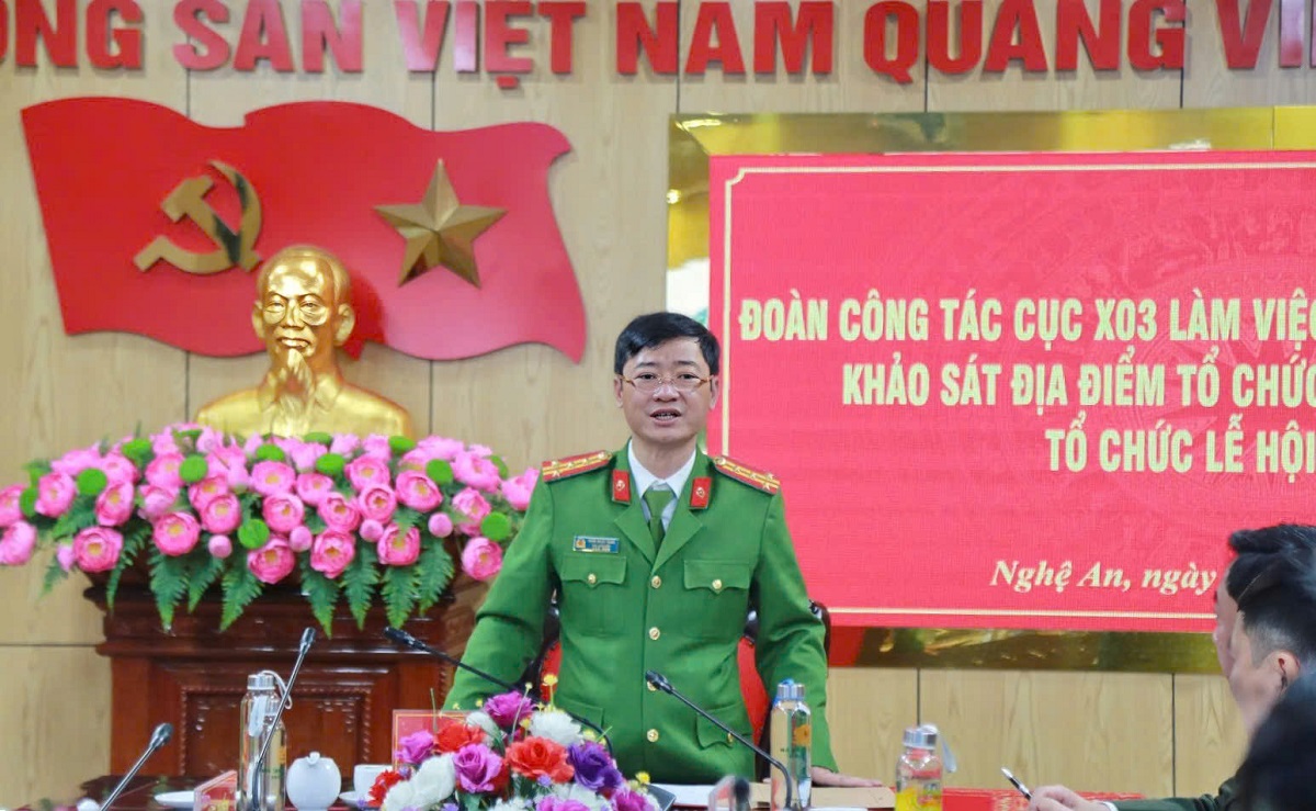 Đồng chí Đại tá Trần Ngọc Tuấn - Phó Giám đốc Công an tỉnh phát biểu