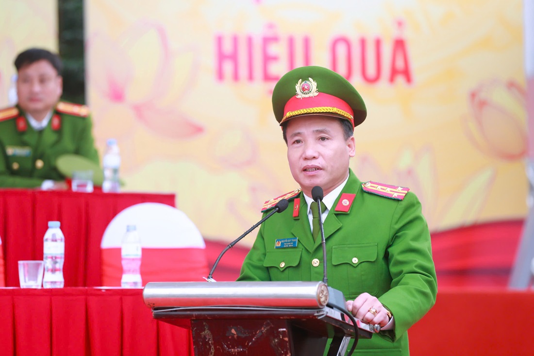 Đồng chí Đại tá Nguyễn Duy Thanh, Phó Giám đốc Công an tỉnh phát biểu tại buổi lễ tổng duyệt Hội thi
