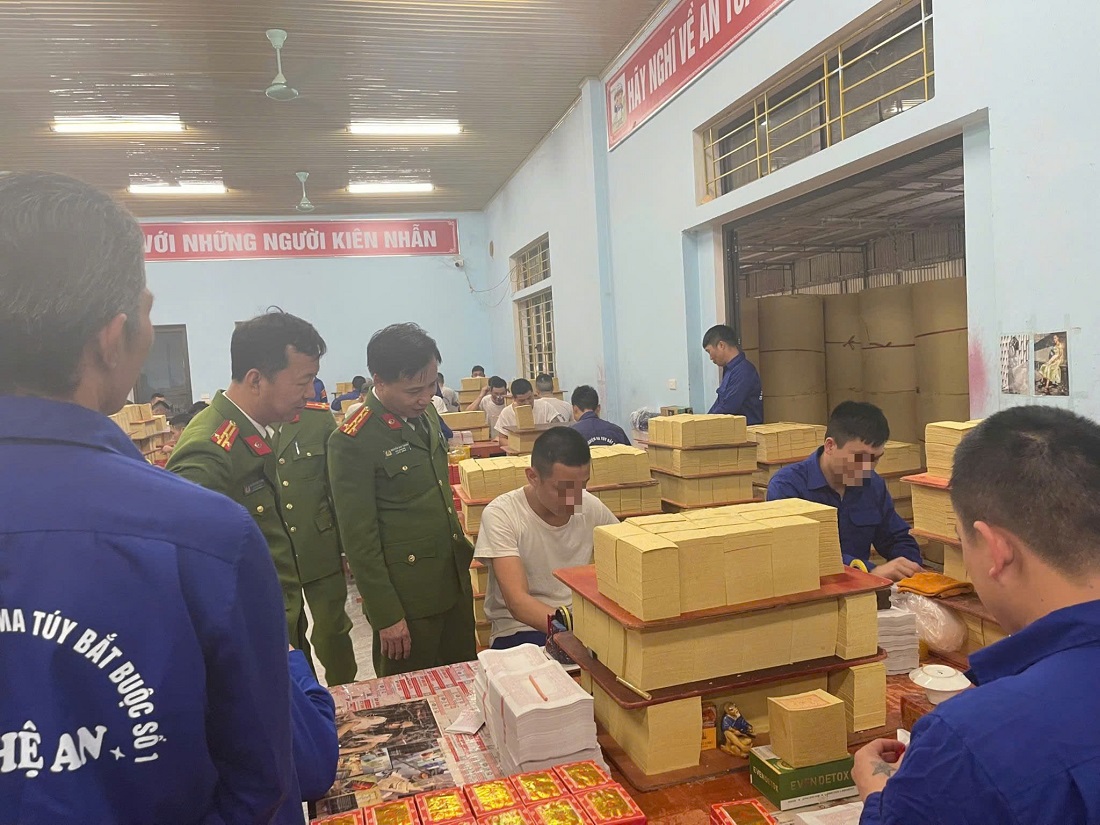   Lãnh đạo Công an tỉnh kiểm tra công tác đào tạo nghề cho các học viên