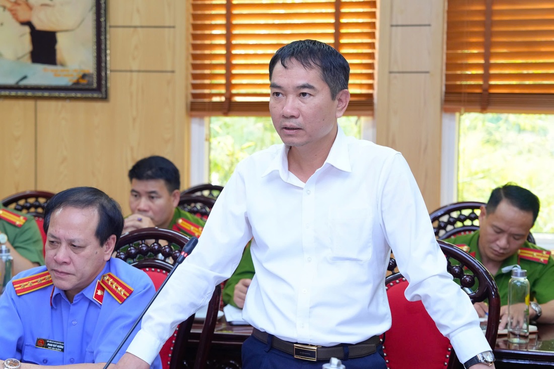 Đồng chí Phạm Hồng Trang, Phó Chánh án Tòa án nhân dân tỉnh phát biểu