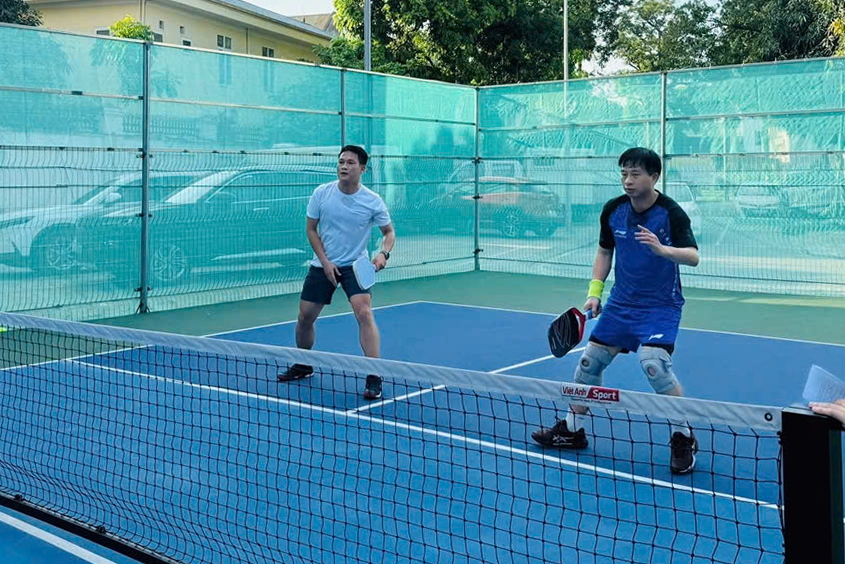Giải đấu pickleball đầy căng thẳng và hấp dẫn, thu hút sự quan tâm của đông đảo khán giả