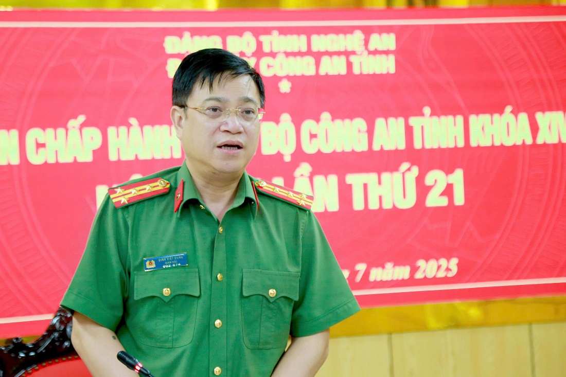 Đồng chí Đại tá Đinh Việt Dũng, Bí thư Đảng ủy, Giám đốc Công an tỉnh chủ trì Hội nghị