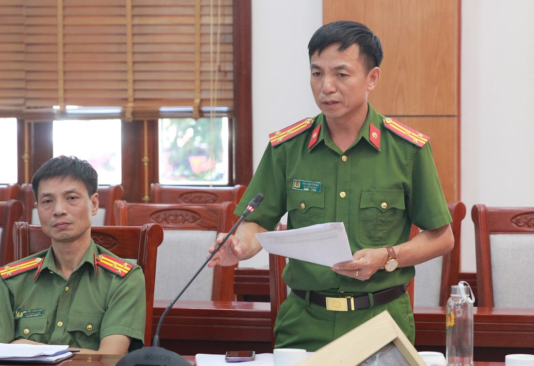 Các đại biểu đóng góp ý kiến