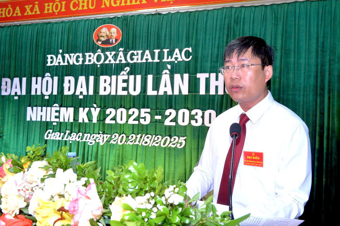   Đồng chí Nguyễn Trọng Dũng, Bí thư Đảng ủy, Chủ tịch HĐND xã phát biểu tại Đại hội