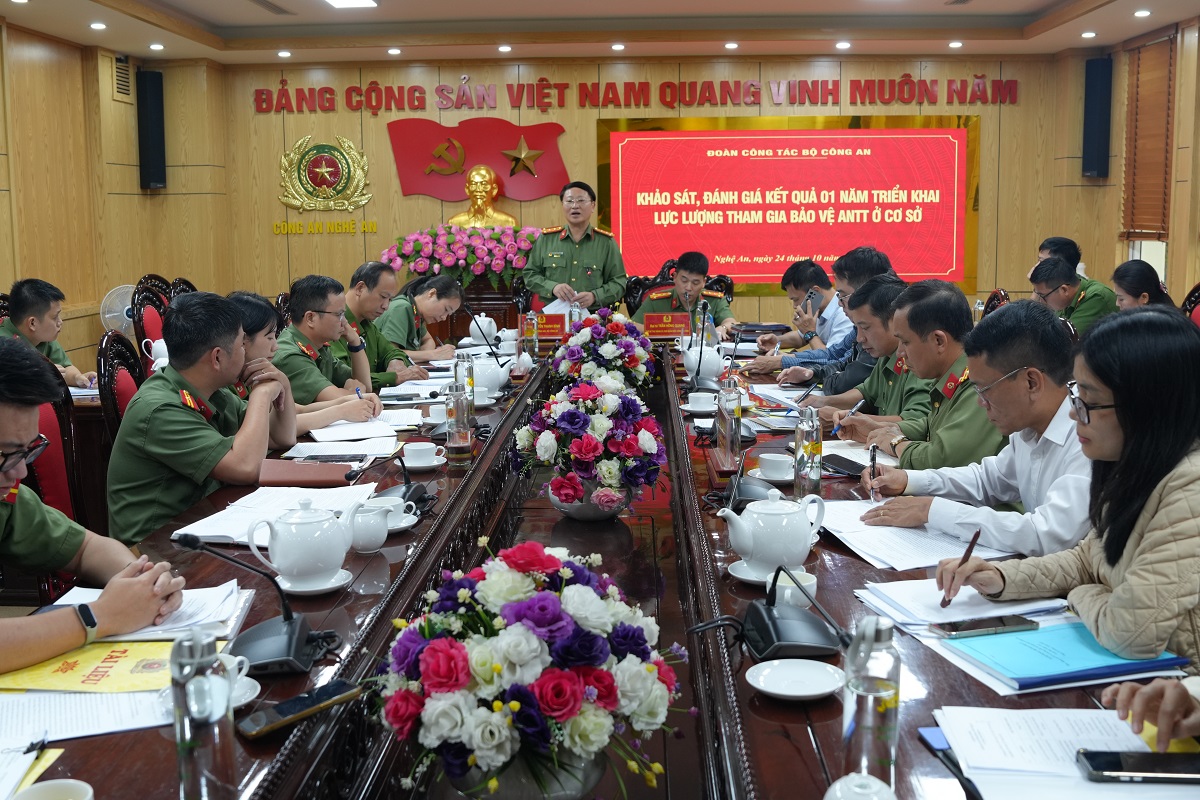 Đoàn công tác Bộ Công an làm việc với các sở, ban ngành tỉnh Nghệ An