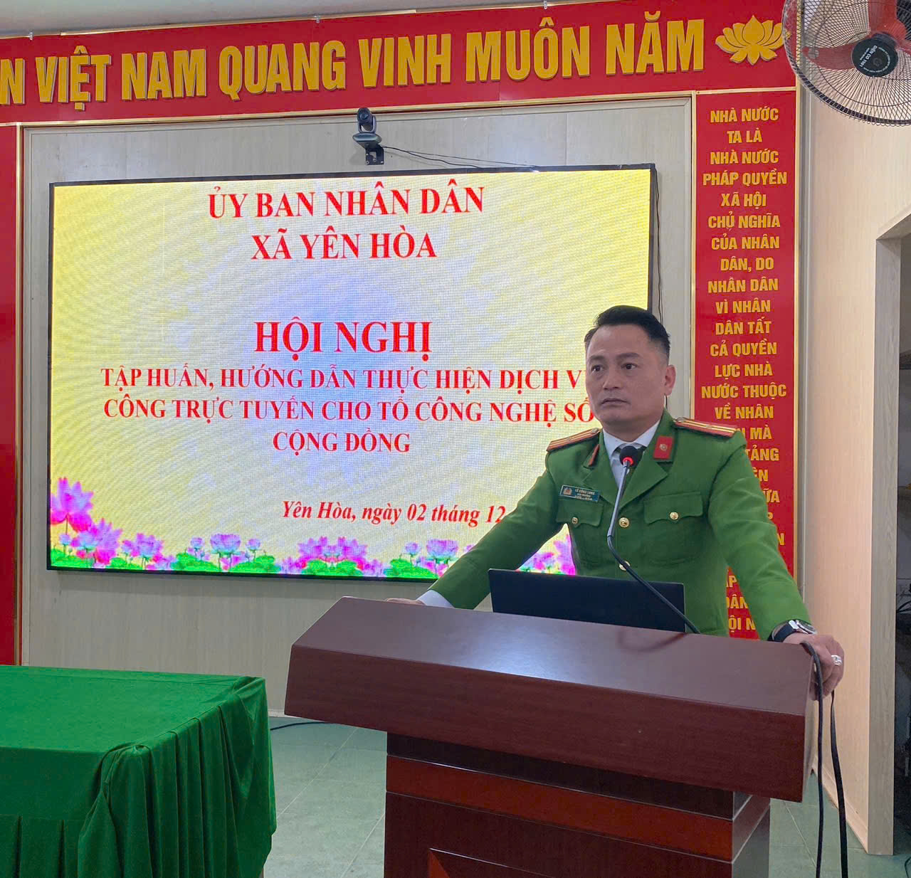 Đại diện Công an xã Yên Hòa phát biểu 