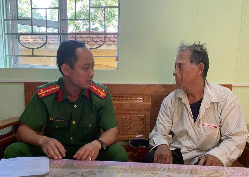    Nhờ sự hỗ trợ kịp thời của Công an xã Cát Ngạn, ông H. đã không bị các đối tượng xấu lừa đảo