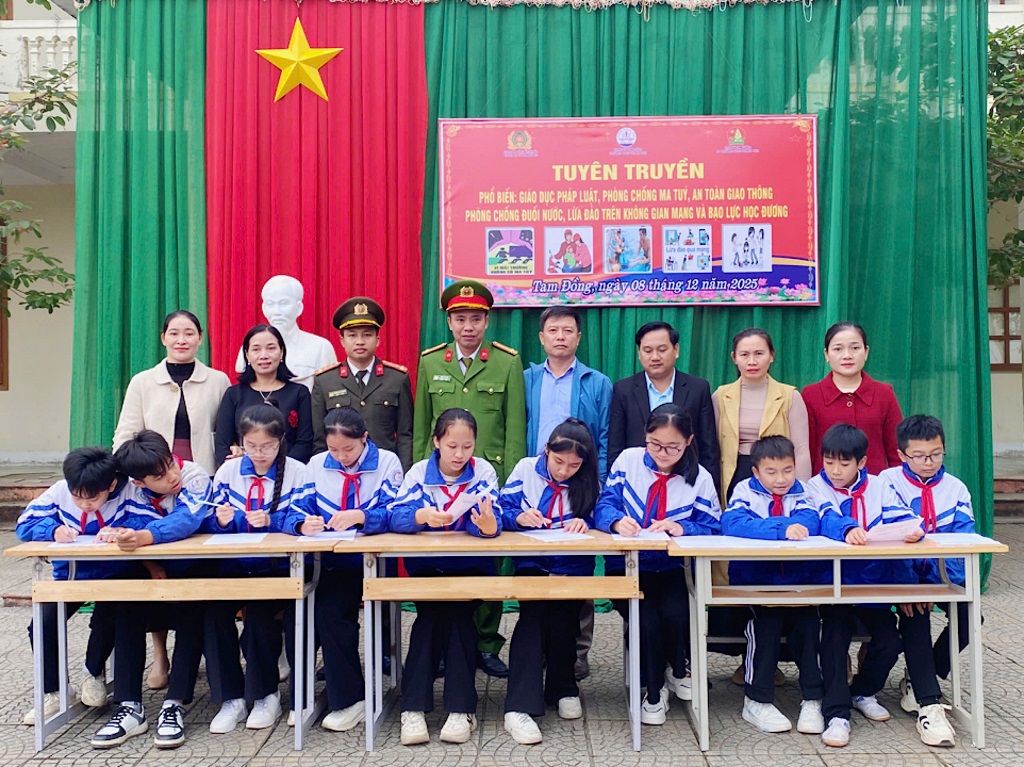 Buổi tuyên truyền diễn ra sôi nổi với nhiều nội dung và hình thức đa dạng, phong phú