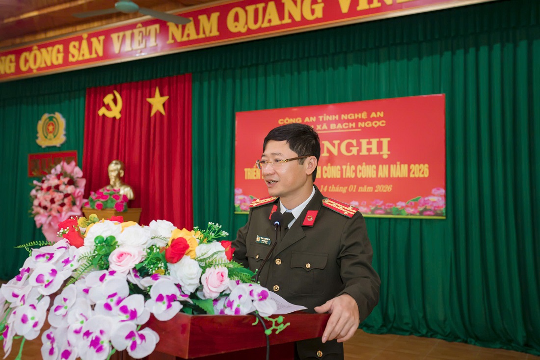 Đồng chí Đại tá Trần Ngọc Tuấn – Phó Giám đốc Công an tỉnh phát biểu chỉ đạo tại Hội nghị