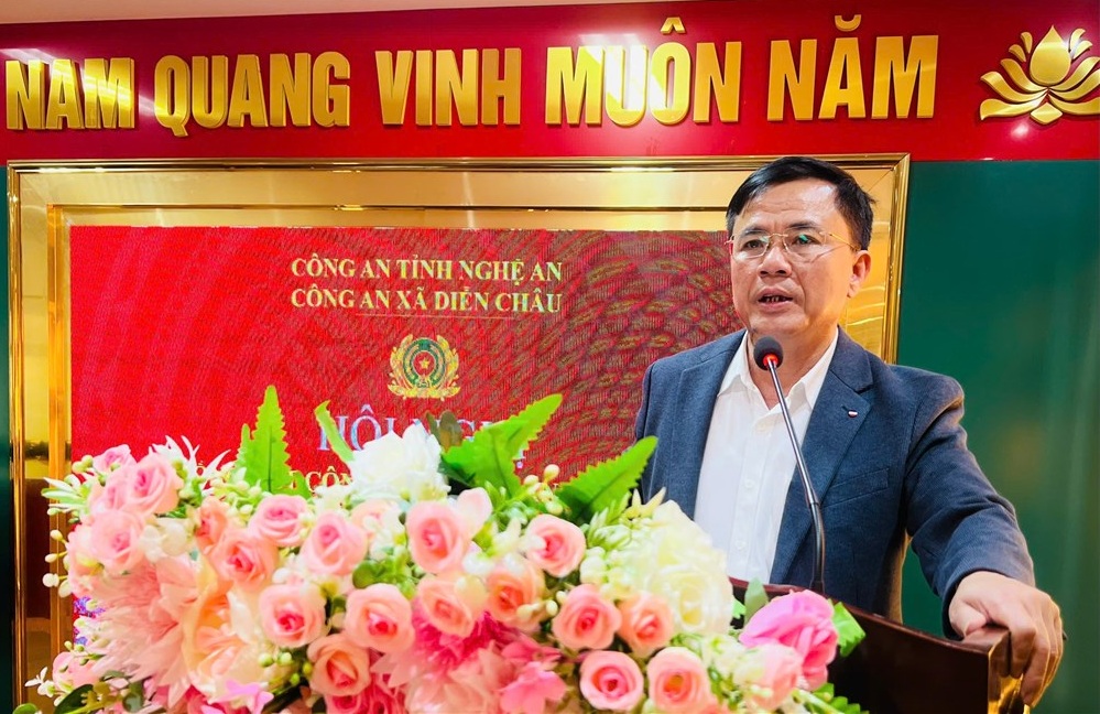 Đồng chí Hà Xuân Quang, Tỉnh uỷ viên, Bí thư Đảng ủy, Chủ tịch HĐND xã Diễn Châu phát biểu chỉ đạo tại Hội nghị