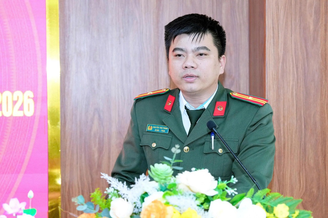 Đại biểu thảo luận