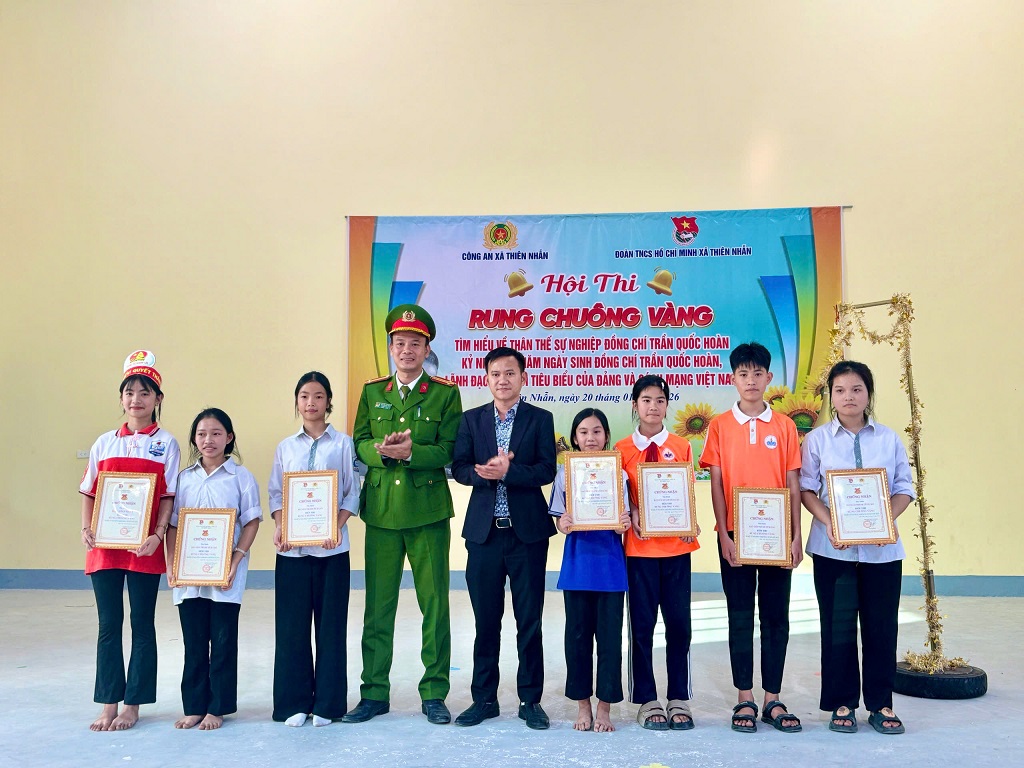 Trao giải cho thí sinh xuất sắc