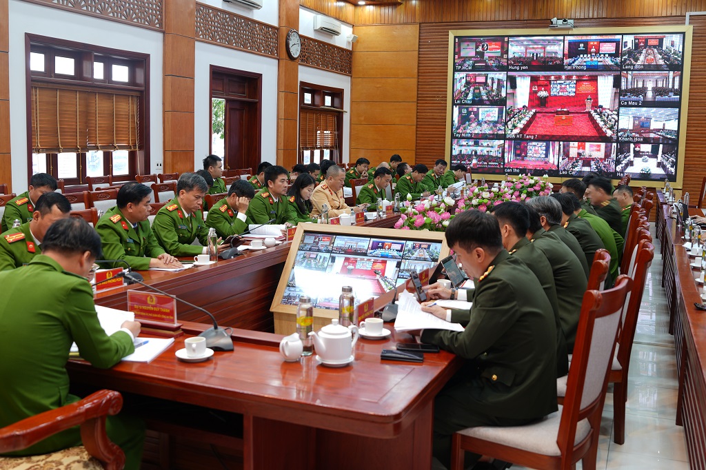 Tại điểm cầu Công an tỉnh Nghệ An