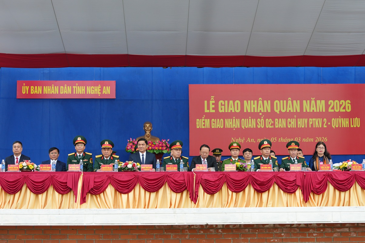 Đại biểu tham dự buổi lễ