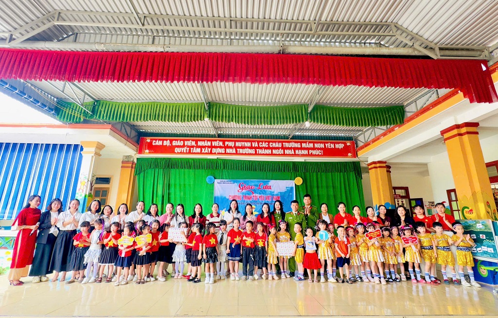 Chụp ảnh lưu niệm