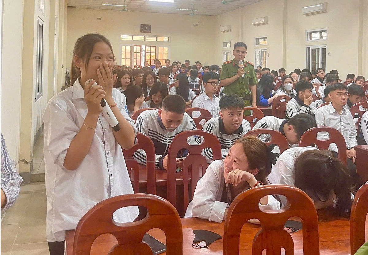 Lồng ghép kiến thức vào hoạt động trò chơi