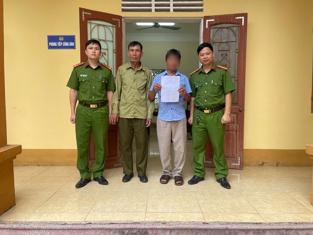 Gia đình viết thư cảm ơn Công an xã Văn Kiều 