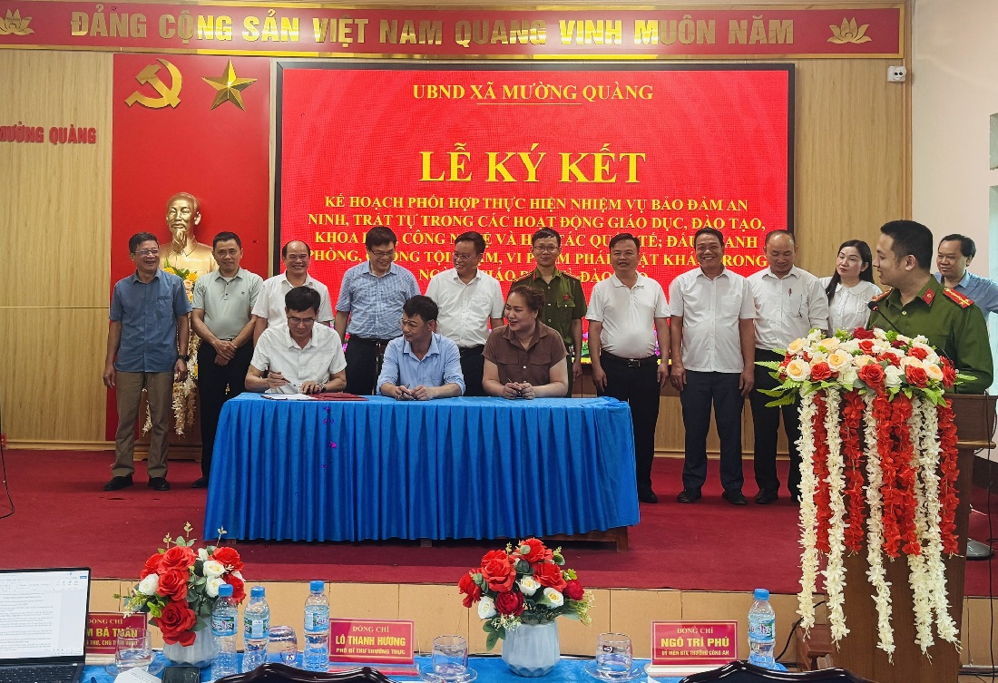 Đại diện các đơn vị ký kết quy chế phối hợp