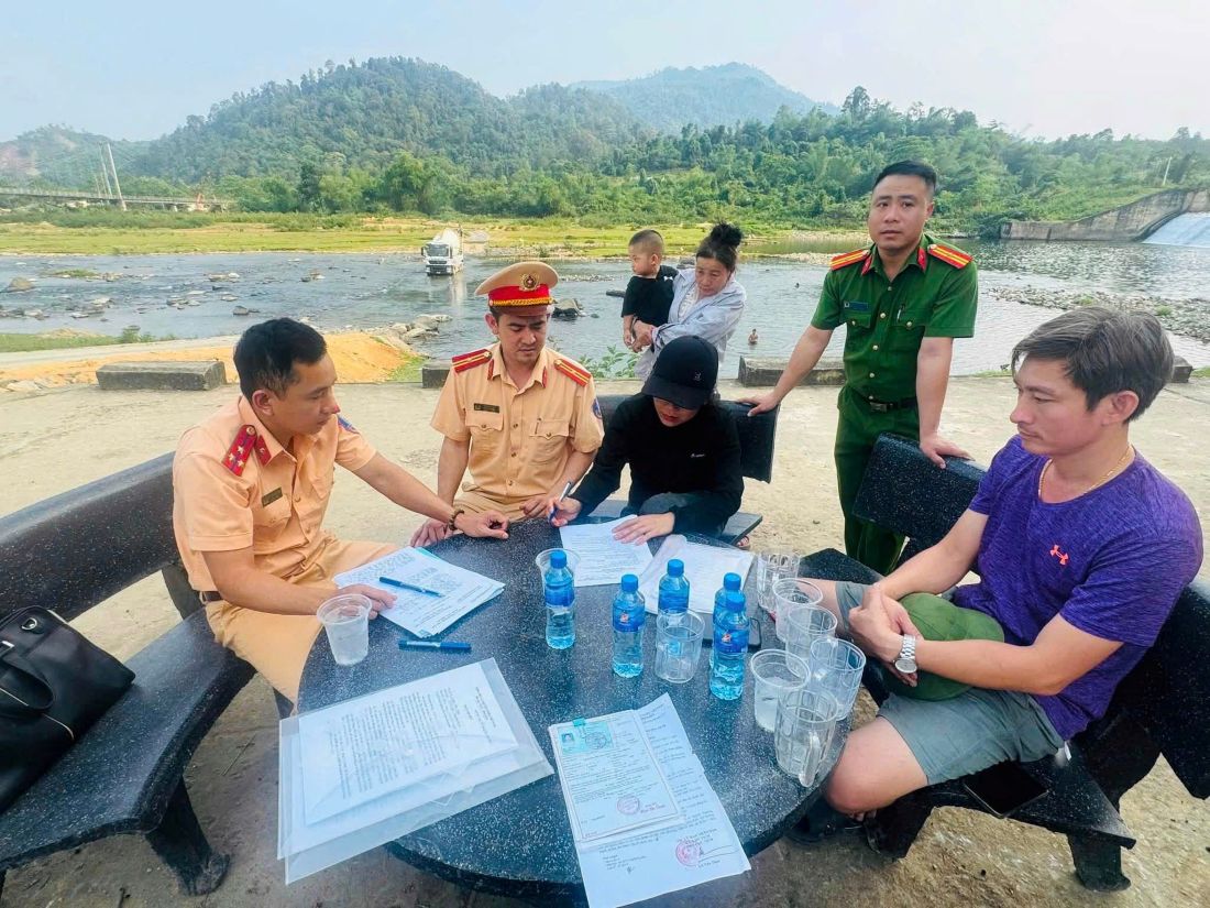 Tăng cường kiểm tra, ký cam kết bảo đảm an toàn giao thông đường thủy