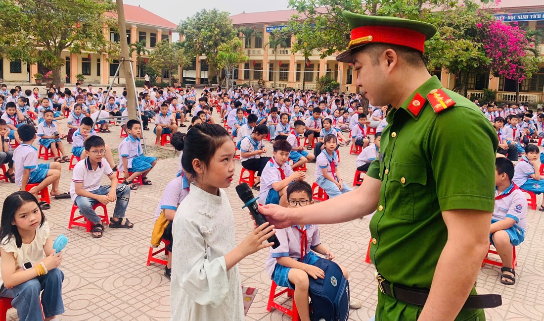 Hoạt động góp phần nâng cao ý thức tự bảo vệ bản thân cho học sinh
