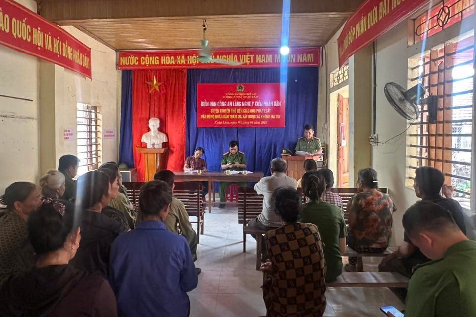 Diễn đàn Công an lắng nghe ý kiến Nhân dân tại xã Xuân Lam