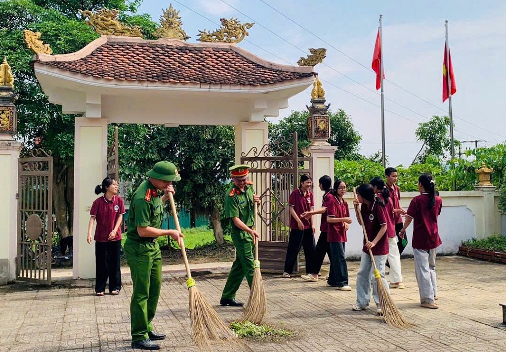 Tổ chức dọn dẹp vệ sinh