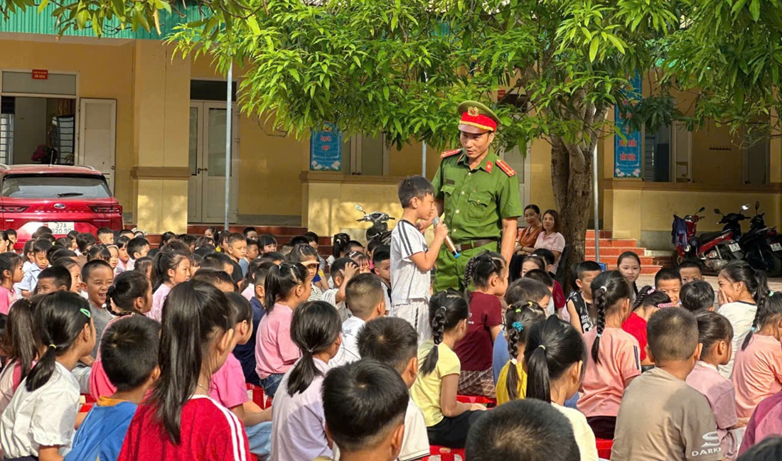 Buổi tuyên truyền có sự tham gia của hơn 1.200 học sinh và giáo viên nhà trường