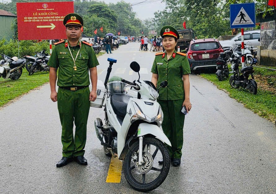 Công an xã bảo đảm ANTT tại Đại hội