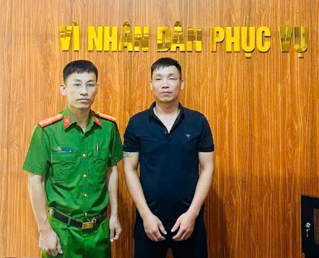 Đối tượng Nguyễn Hữu Trung tại cơ quan Công an