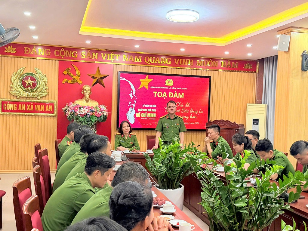 02 đơn vị tổ chức buổi tọa đàm với chủ đề: “Nghĩ về Bác, lòng ta trong sáng hơn”.