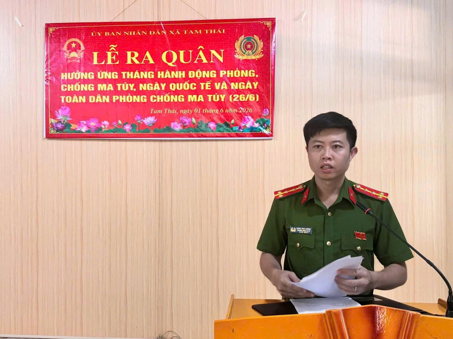 Đại diện Chỉ huy Công an xã phát biểu