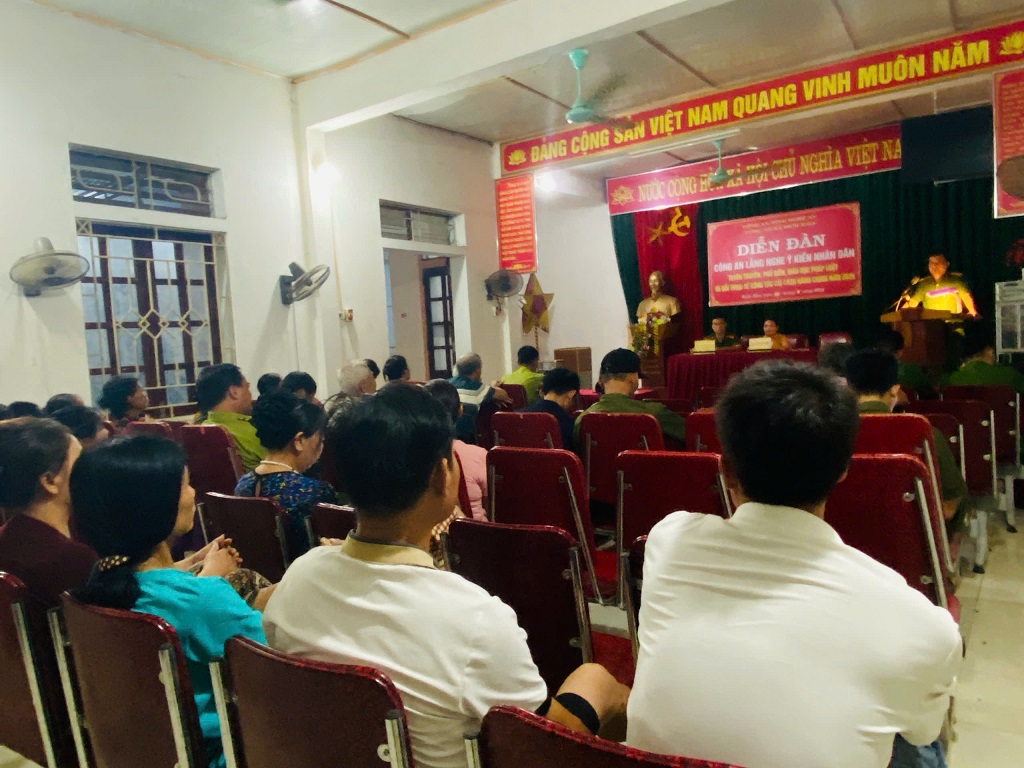 Toàn cảnh buổi tuyên truyền 