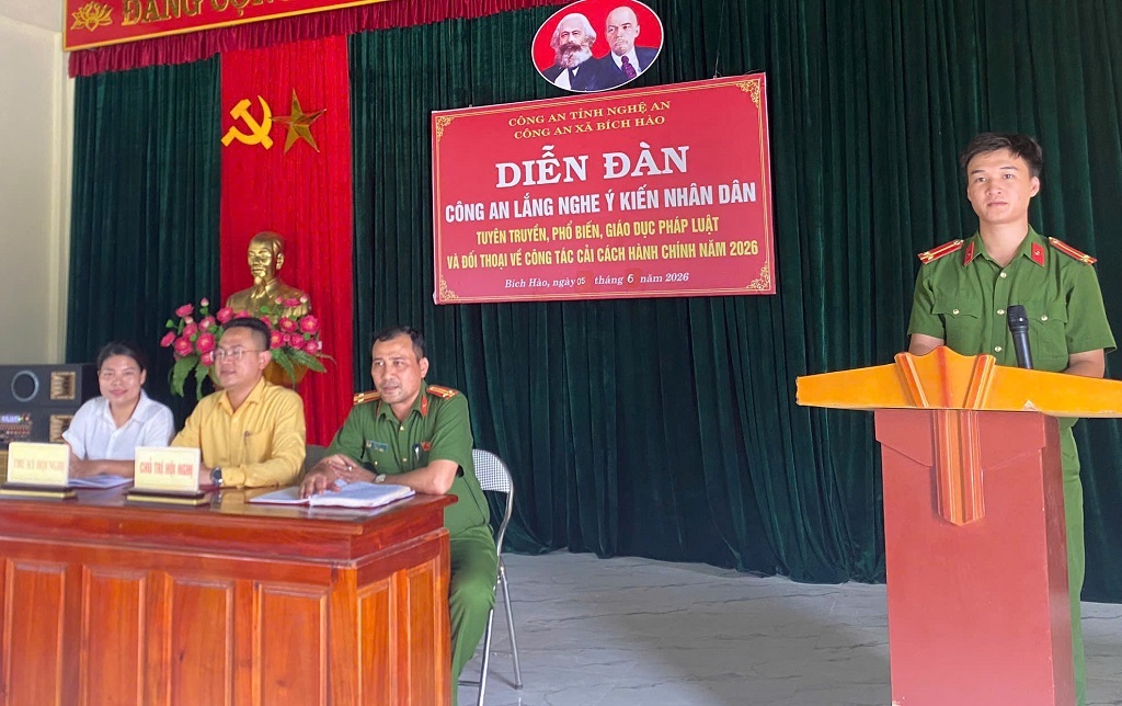 Tại Diễn đàn