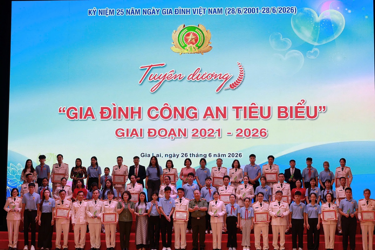 58 gia đình Công an tiêu biểu được vinh danh