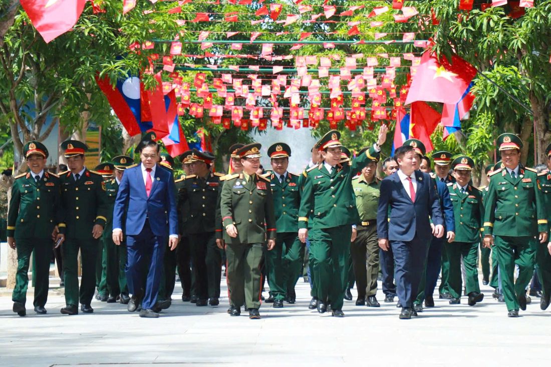 Đồng chí Thứ trưởng Lê Văn Tuyến dâng hoa, dâng hương tưởng niệm Chủ tịch Hồ Chí Minh tại Khu Di tích Quốc gia đặc biệt Kim Liên