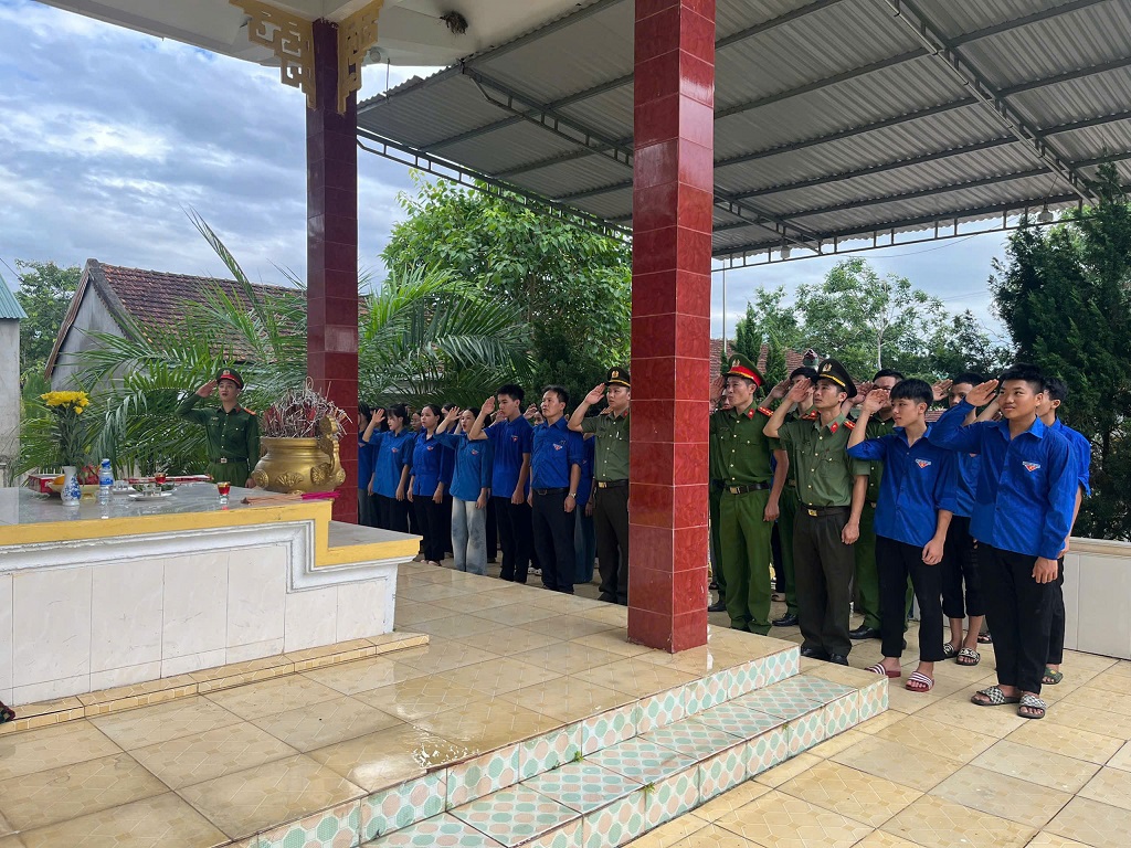 Tổ chức hoạt động 