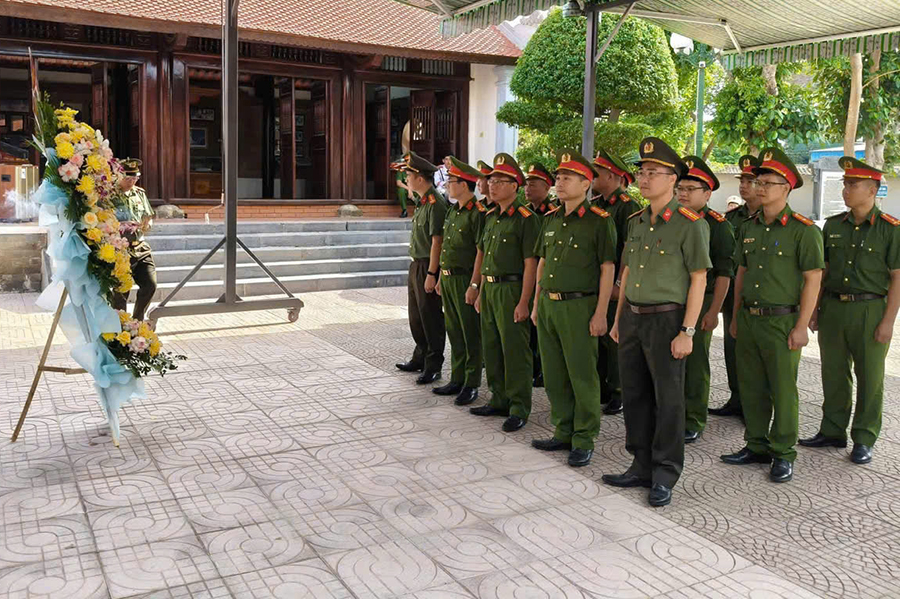 Sôi nổi hoạt động kỷ niệm 80 năm Ngày truyền thống lực lượng An ninh nhân dân
