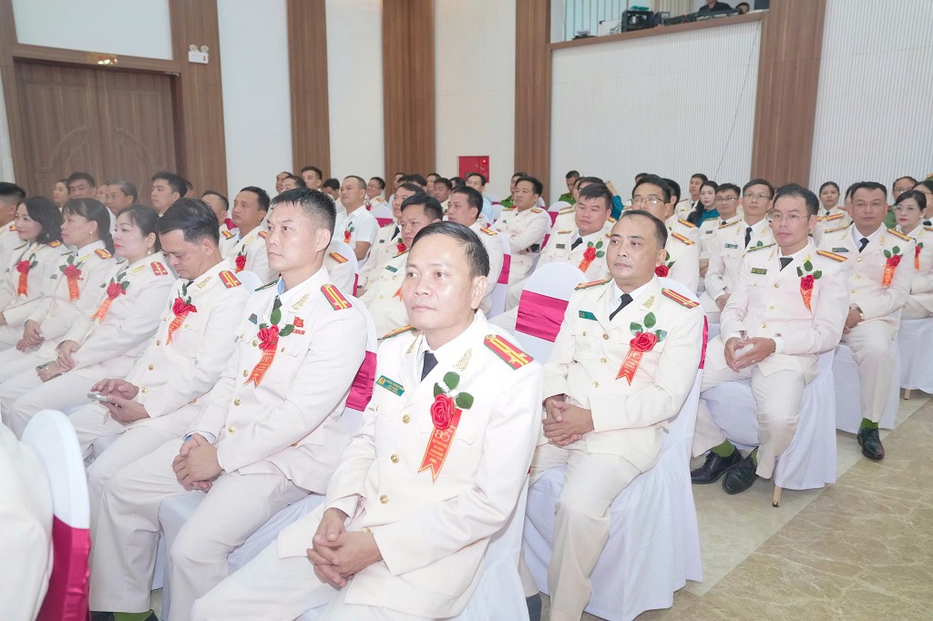 Đại biểu dự Lễ kỷ niệm