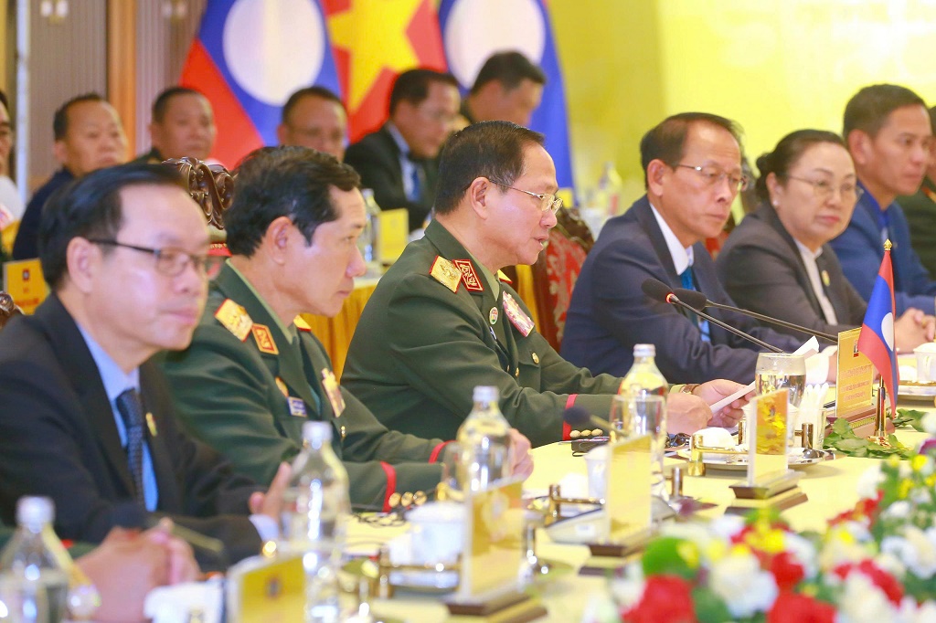 Đoàn đại biểu cấp cao Lào dự Hội đàm
