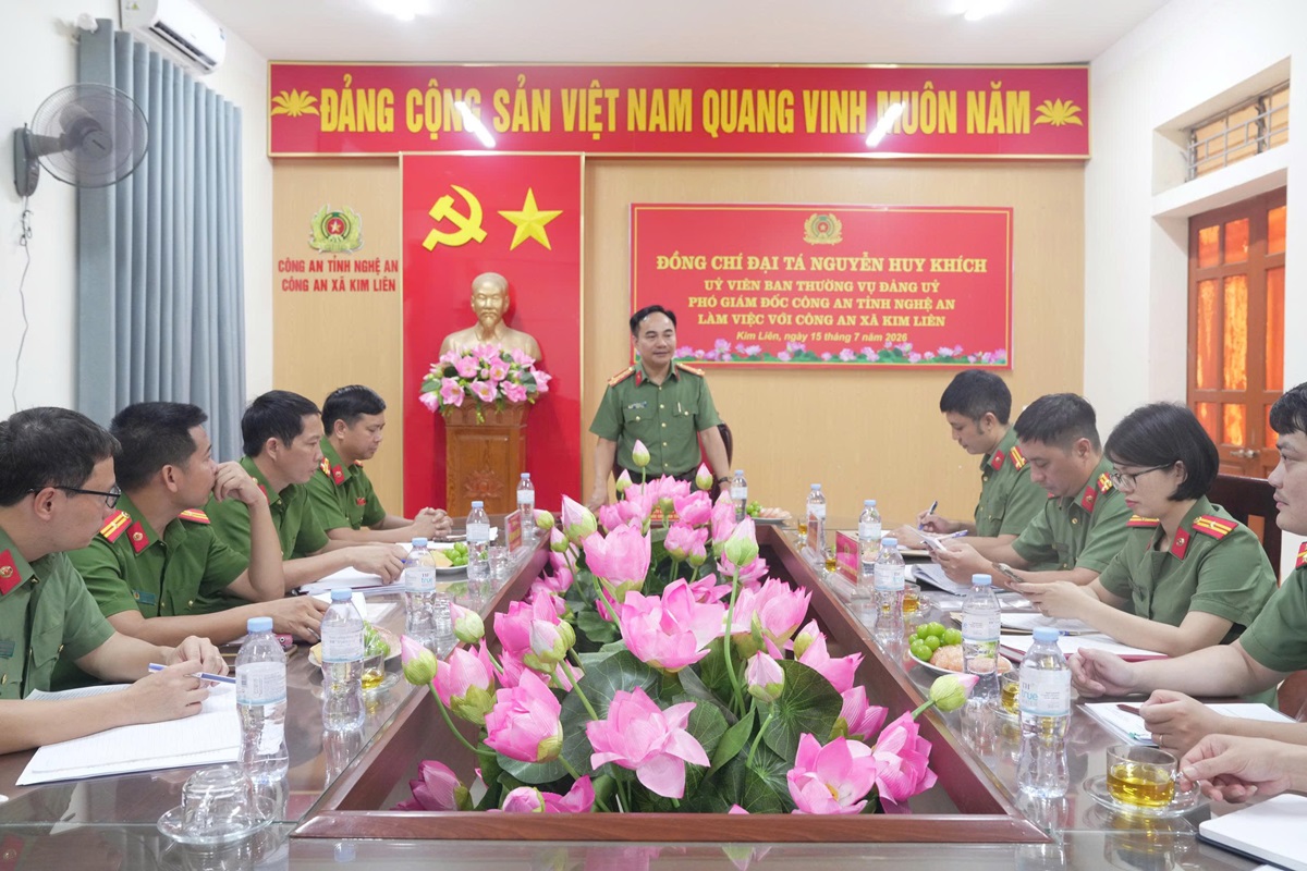 Toàn cảnh buổi làm việc
