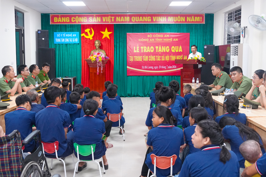 Toàn cảnh buổi lễ
