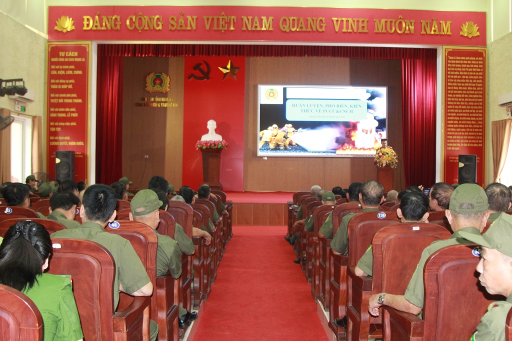 Công an phường Trường Vinh tập huấn nghiệp vụ cho lực lượng tham gia bảo vệ ANTT ở cơ sở