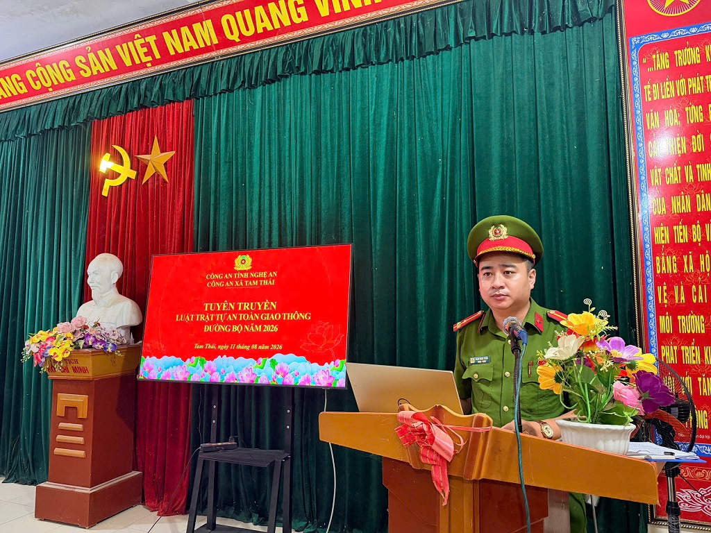 Công an xã Tam Thái tuyên truyền, phổ biến pháp luật cho người dân