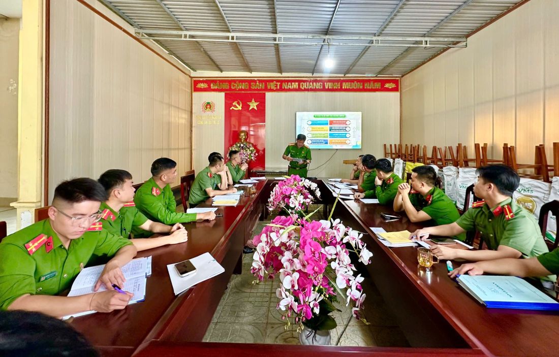 Công an xã Tri Lễ tập huấn công tác cải cách hành chính