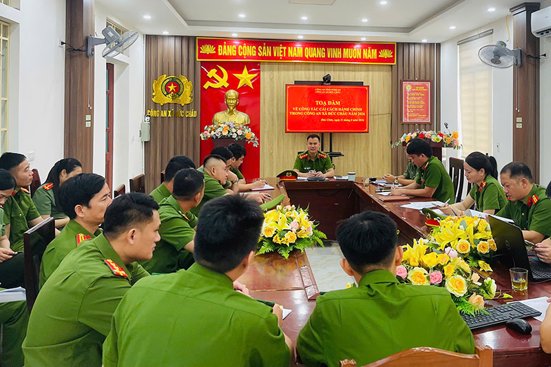 Tọa đàm về cải cách hành chính